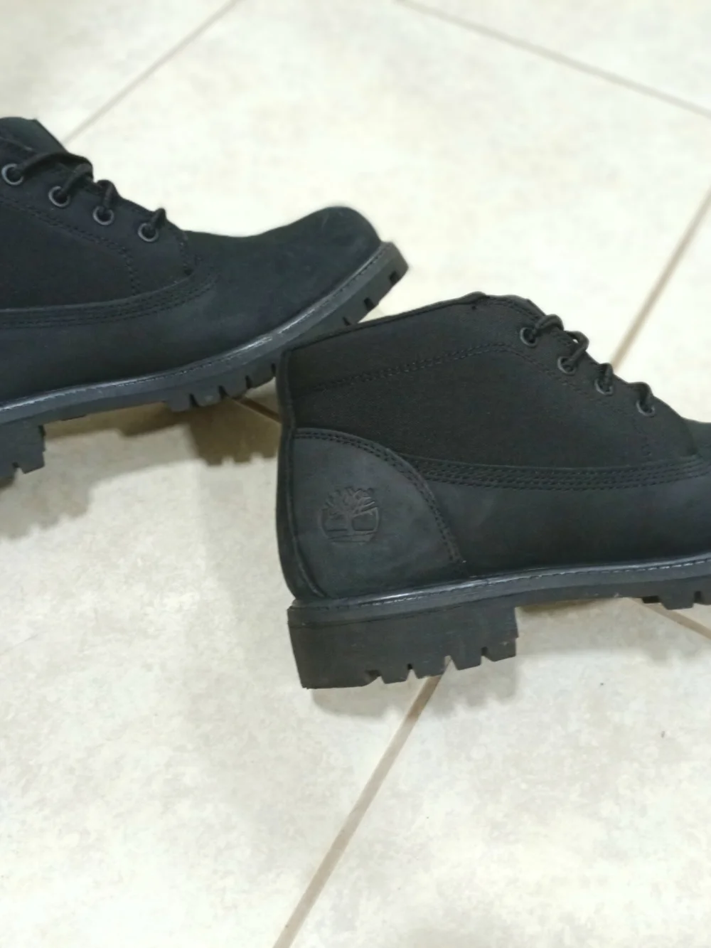 Timberland Men's Black Chukka-Style Casual Boots
